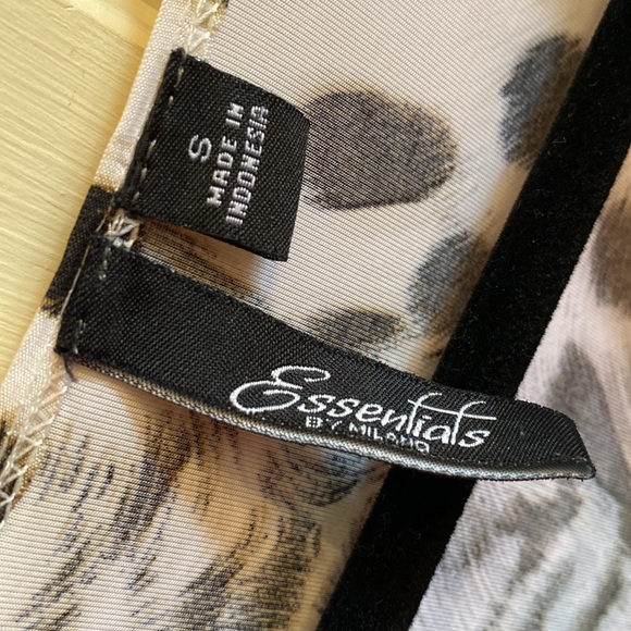 Essentials by Milano gorgeous dress or tunic  Size Small - Picture 3 of 9